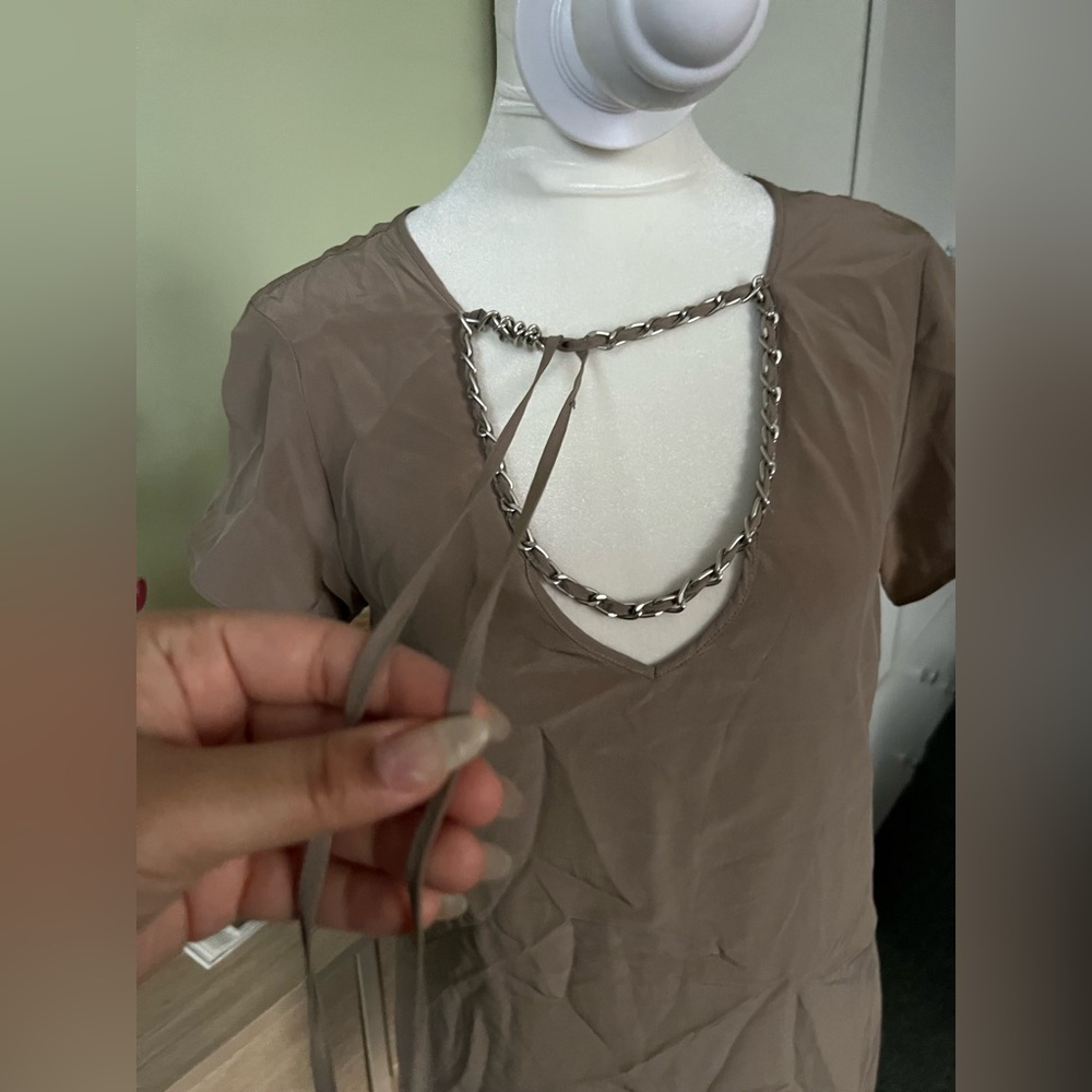 Vintage 100% Silk Y2K Taupe Lace Chain Tie-Up Peep Hole Silk Short Sleeve Blouse - Picture 10 of 16